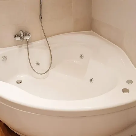 Apartament Indipendente *